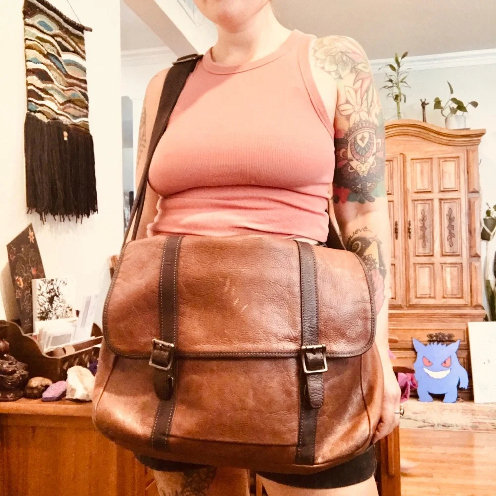 Fossil Leather Messenger Bag - Picture 5 of 17